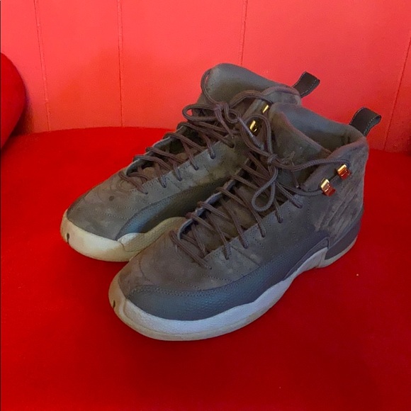 Size 7y Jordan 12s Wolf grey - Picture 1 of 3